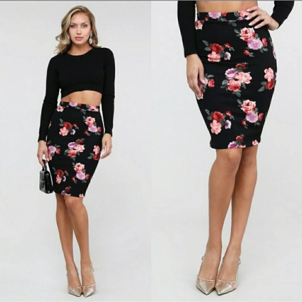 FASHIONOMICS Floral Print Pencil Skirt Medium